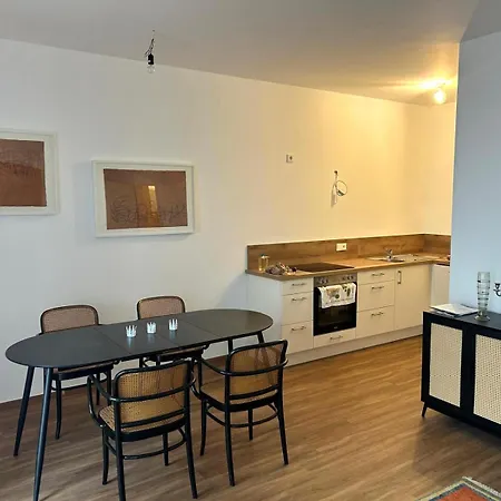 Im Zentrum Mit Terrasse Apartamento *